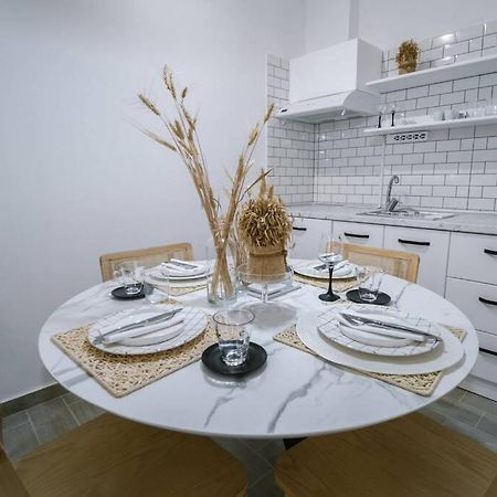 Luxury Central Studio クサンチ エクステリア 写真